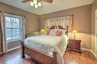 Riverfront Arkansas Retreat Near Fishing and Hiking! - Pet friendly