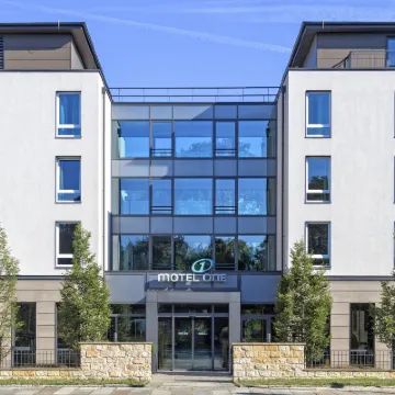 Motel One Dresden - Palaisplatz Hotels near Dreikönigskirche - House of the Church Dresden