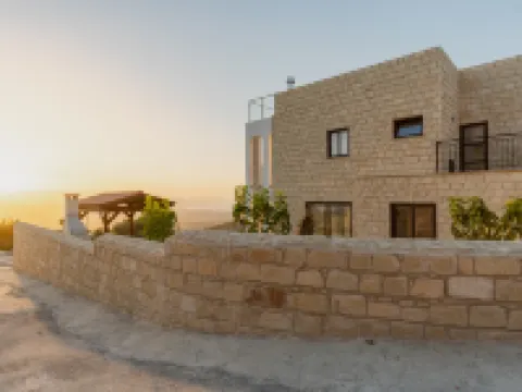 Sanders View - Dreamy 7-Bdr Villa with Private Pool Hotels in 