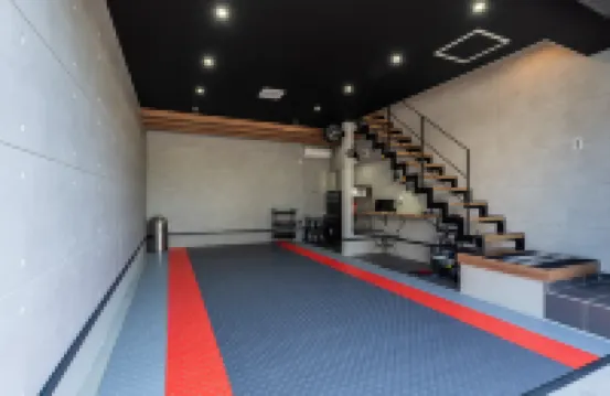 Garage House Hotel Ishiuchi Base