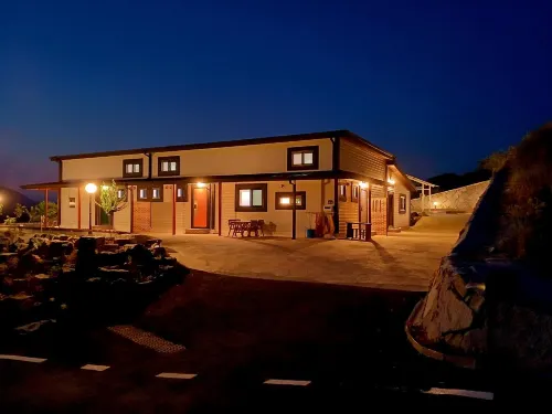 Hardy's B&B Hotels in Goheung-gun