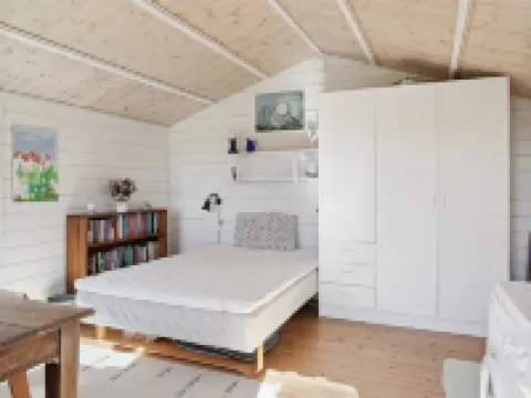 "Tianna" - 500m from the Sea