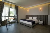 Newarise Hotel Hotel di Taslik Koyu