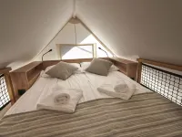 Glampingtent Kiezel Lodge 4 Hôtels à : Geel