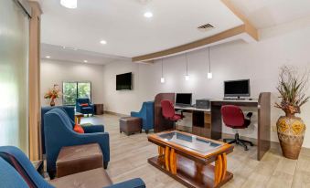 Comfort Suites at WestGate Mall