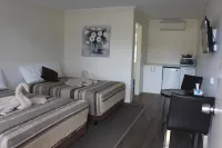 Centrepoint Motel