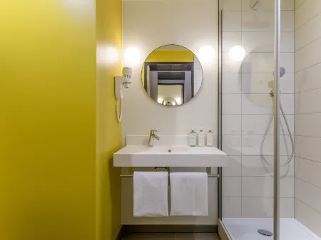 ibis Styles Paris Meteor Avenue d'Italie Отели рядом с достопримечательностью «Le Petit chercheur d'art»