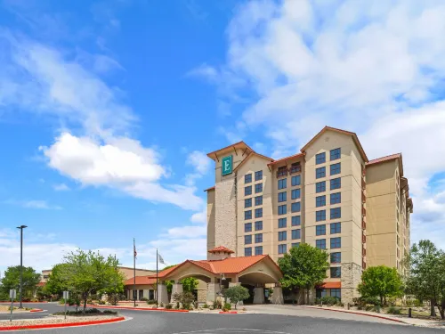 Embassy Suites by Hilton San Marcos Hotel Conference Center Hotel di San Marcos