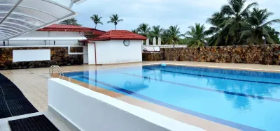 The Cape Hotel Các khách sạn gần University of Liberia