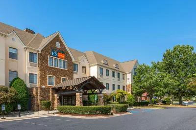 Sonesta ES Suites Charlotte Arrowood Hotels near DeVry University