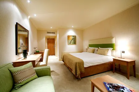 Cbh Donnington & Co (Formerly Donnington Valley Hotel) Отели в г. Ньюбери