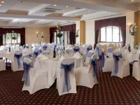 ベストウェスタン ブリストル ノース ザ ゲイブルズ ホテル ワットン＝アンダー＝エッジのホテル