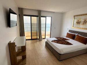 Lighthouse View Apartment in Praia