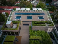 Galeria Plaza San Jeronimo Hotels near Aztlan Jardin & Sociales