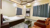 Hotel Basundhara - 停車場