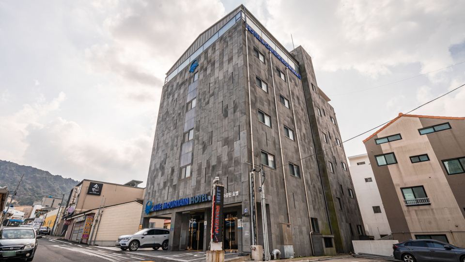 Blue Mountain Hotel