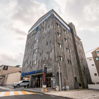 Blue Mountain Hotel Hotels near Dong-Amsa