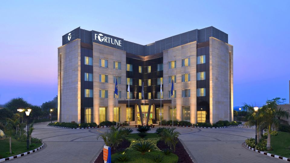 Fortune Park Orange, Sidhrawali, Gurugram - Member ITC Hotels' Group