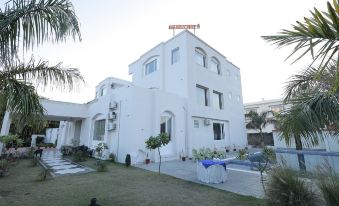 Hotel Surya Uday