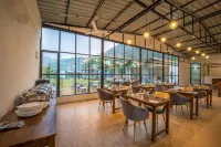 The Ayali Riverside Resort Hotel a Rishikesh