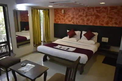 Hotel Arma Court - Near US Embassy, BKC Các khách sạn gần Sitladevi Temple