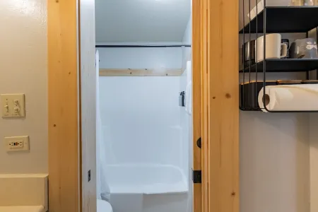 Flurry by AvantStay Tahoe Donner Home w Access to Northstar Resort Community Отели в г. Tahoma