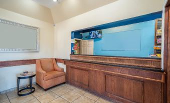 Econo Lodge Inn & Suites Downtown San Antonio Riverwalk Area