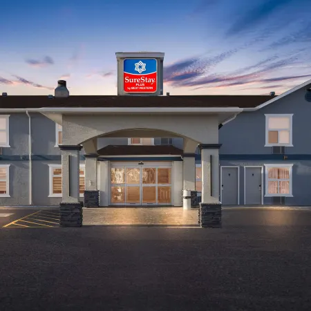 SureStay Plus by Best Western Brooks