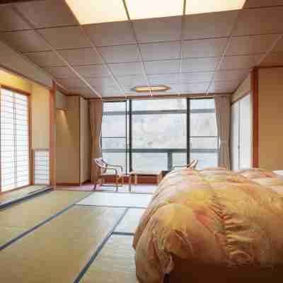 Sakunami Onsen Osenkaku Iwamatsu Ryokan Rooms