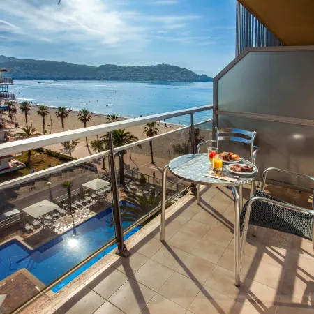 Hotel Monterrey Roses by Pierre & Vacances