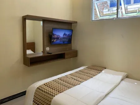 Senja Dieng Homestay Syariah RedPartner Отели в г. Kejajar