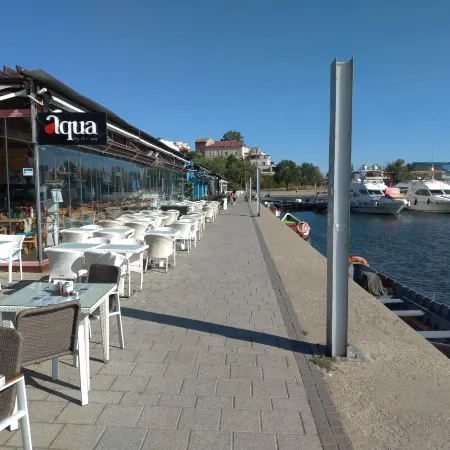 Apartment 3 Rooms, Nearby Casino, Cliff, Port, Aquarium, Beach, Ovidius Square