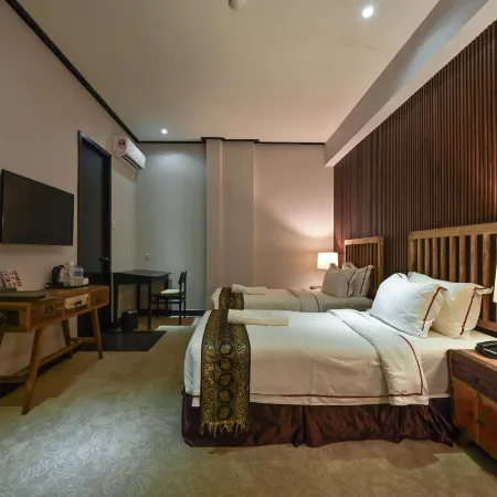 1825 Gallery Hotel