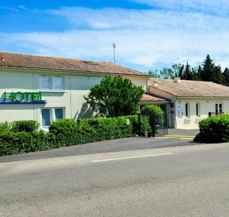 Brit Hotel Avignon Sud le Calendal