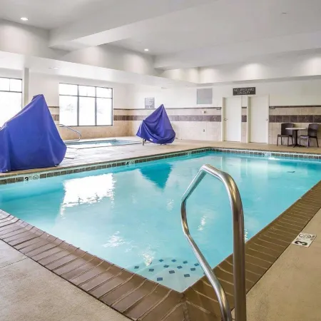 Comfort Suites Airport-University