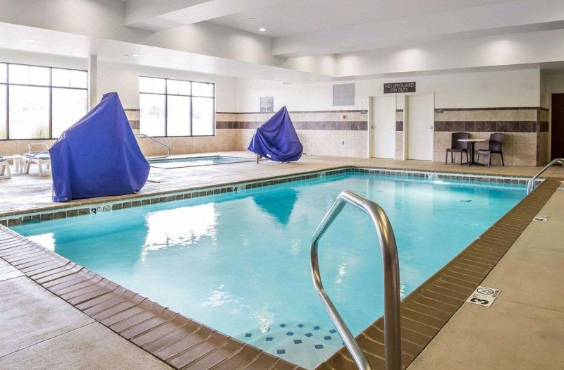 Comfort Suites Airport-University photo 2