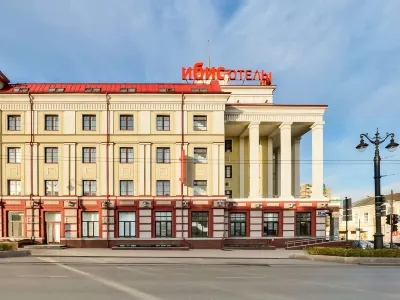 Ibis Sibir Omsk Hotel dekat Omsk Velotrek
