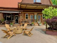 The Iris Garden Downtown Cottages and Suites Hotels in Nashville