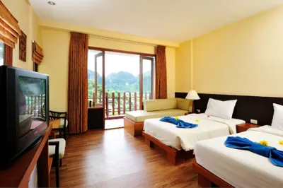 Phi Phi Arboreal Resort Hotels in Loh Dalum Bay