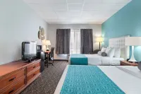 Elevation Inn & Suites, Trademark Collection by Wyndham - Bãi đậu xe