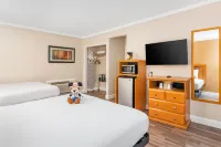 Anaheim Islander Inn and Suites - Motels