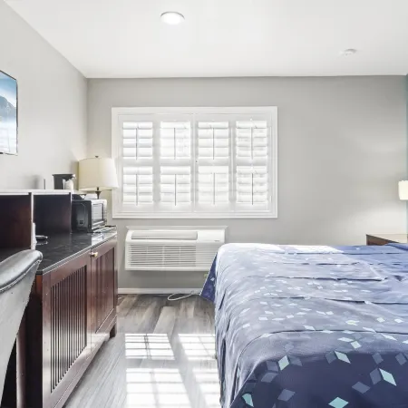 Travelers Inn Medford