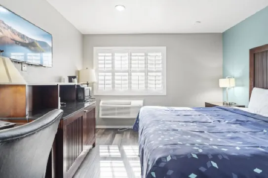 Travelers Inn Medford