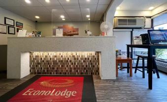 Econo Lodge Motel Village