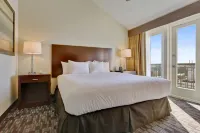 Embassy Suites by Hilton New Orleans - balcón