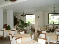 Crabun Hotel - breakfast