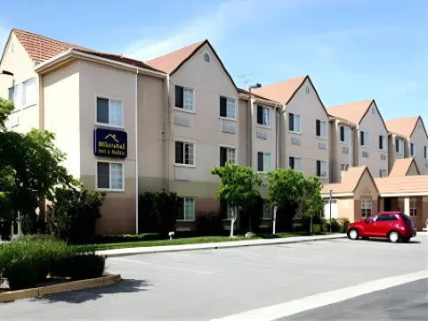 Microtel Inn & Suites by Wyndham Morgan Hill/San Jose Area