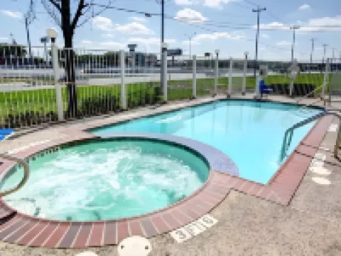 Spark by Hilton Selma Hotels in Selma