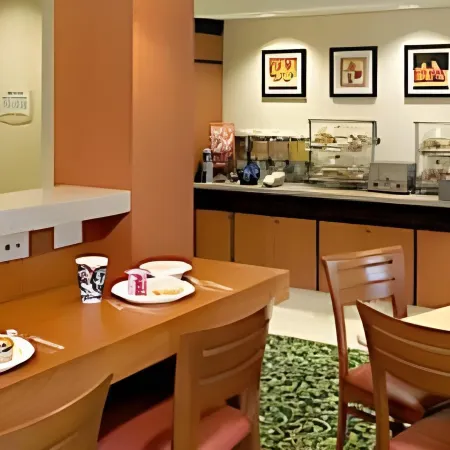 Fairfield Inn & Suites Detroit Metro Airport Romulus