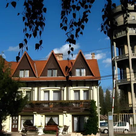 Révész Hotel, Restaurant and Rosa Spa
